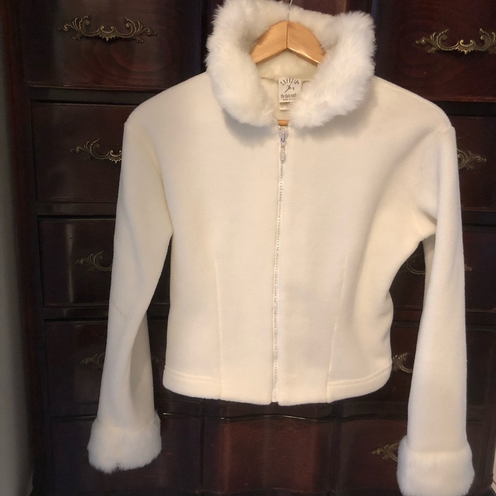 Capizio sweater